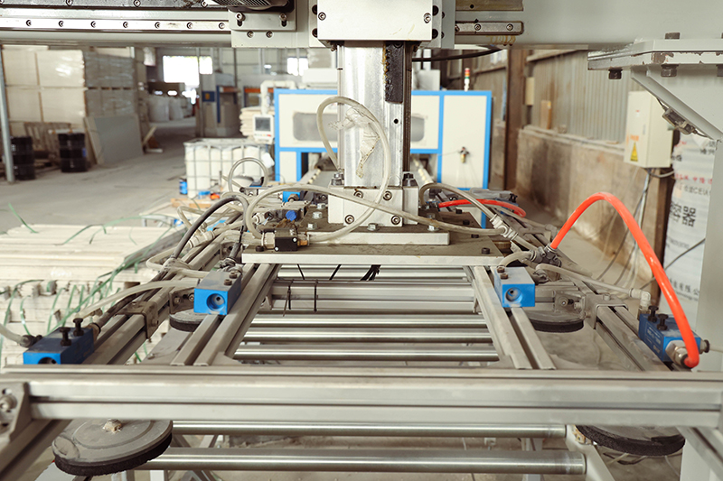 镁质风管板贴面复合生产线